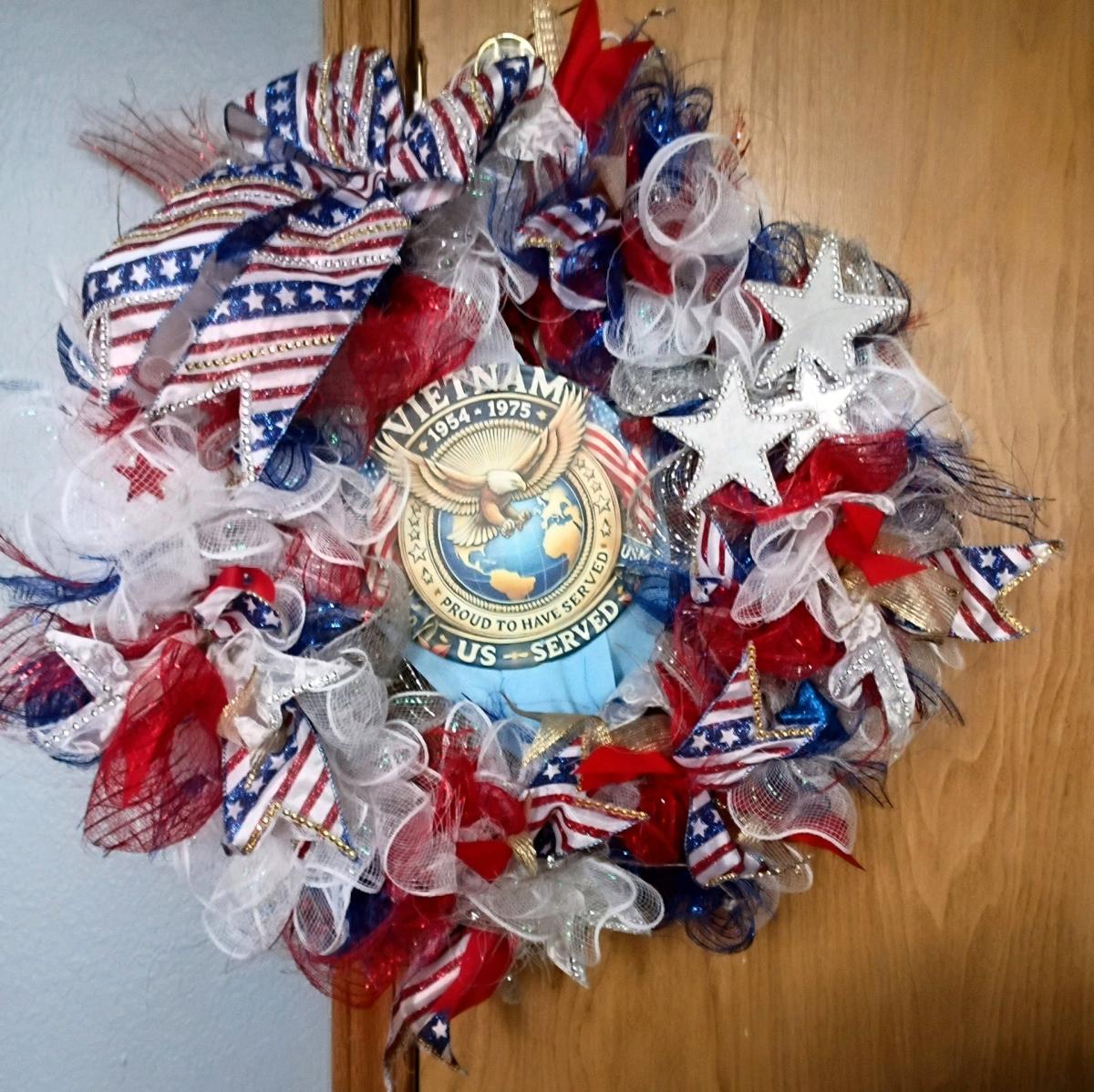 hand made personalized and designed wreaths custom