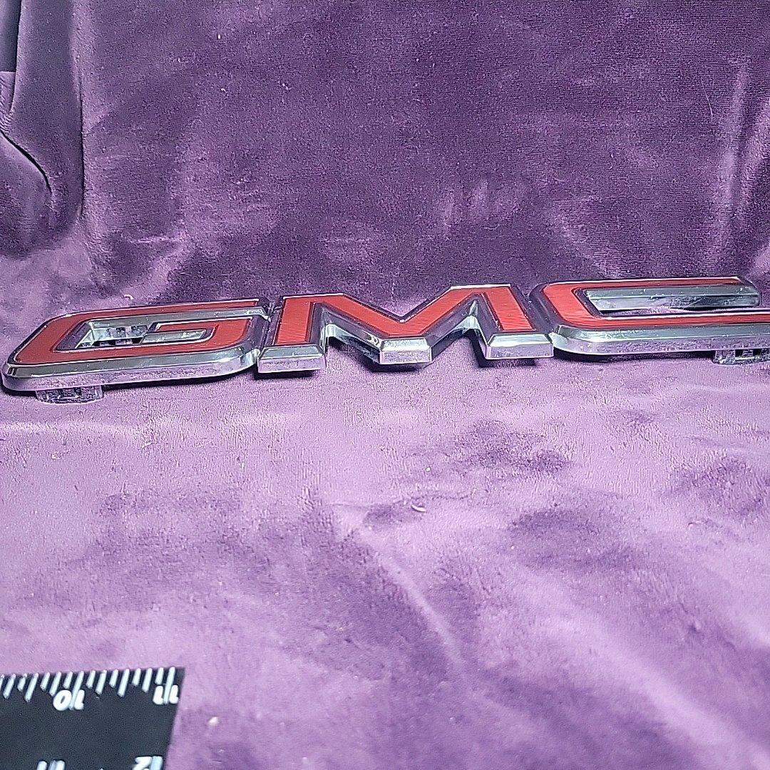 GMC logo emblem large for Sierra 1500 or Yukon