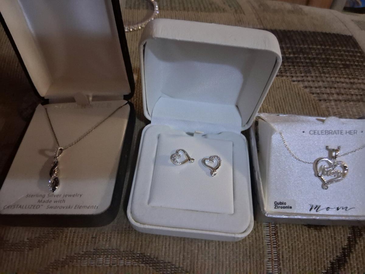matching silver diamond necklace wearring matchingset bonus