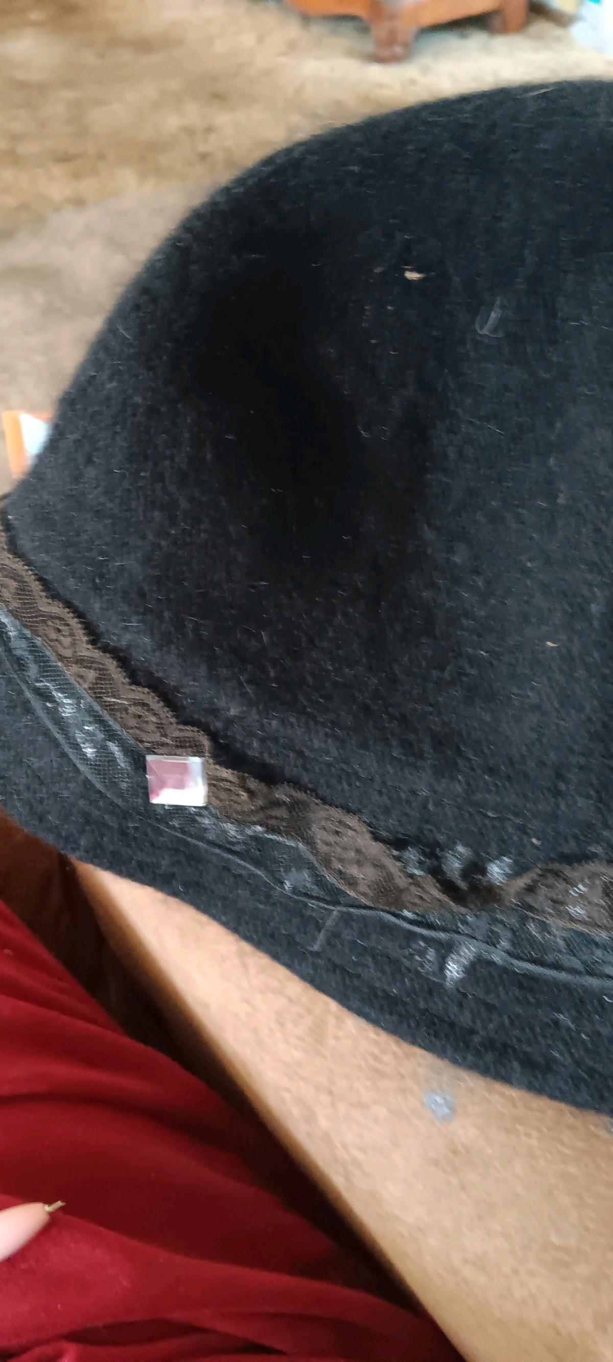 black bucket hat