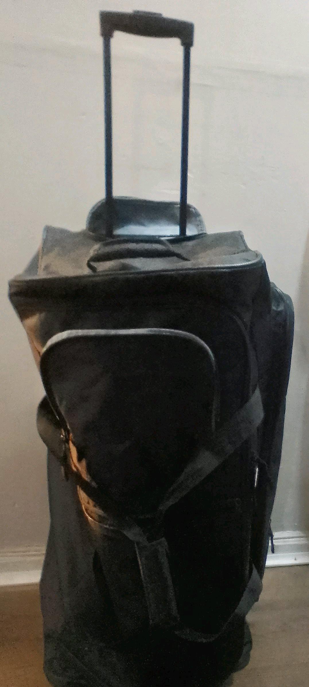Rolling Duffle Bag Carryon