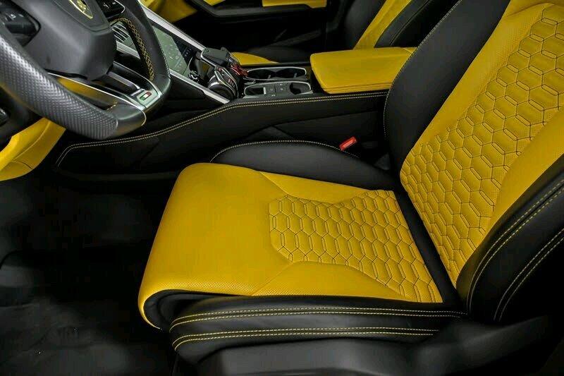 2020 Lamborghini Urus AWD
