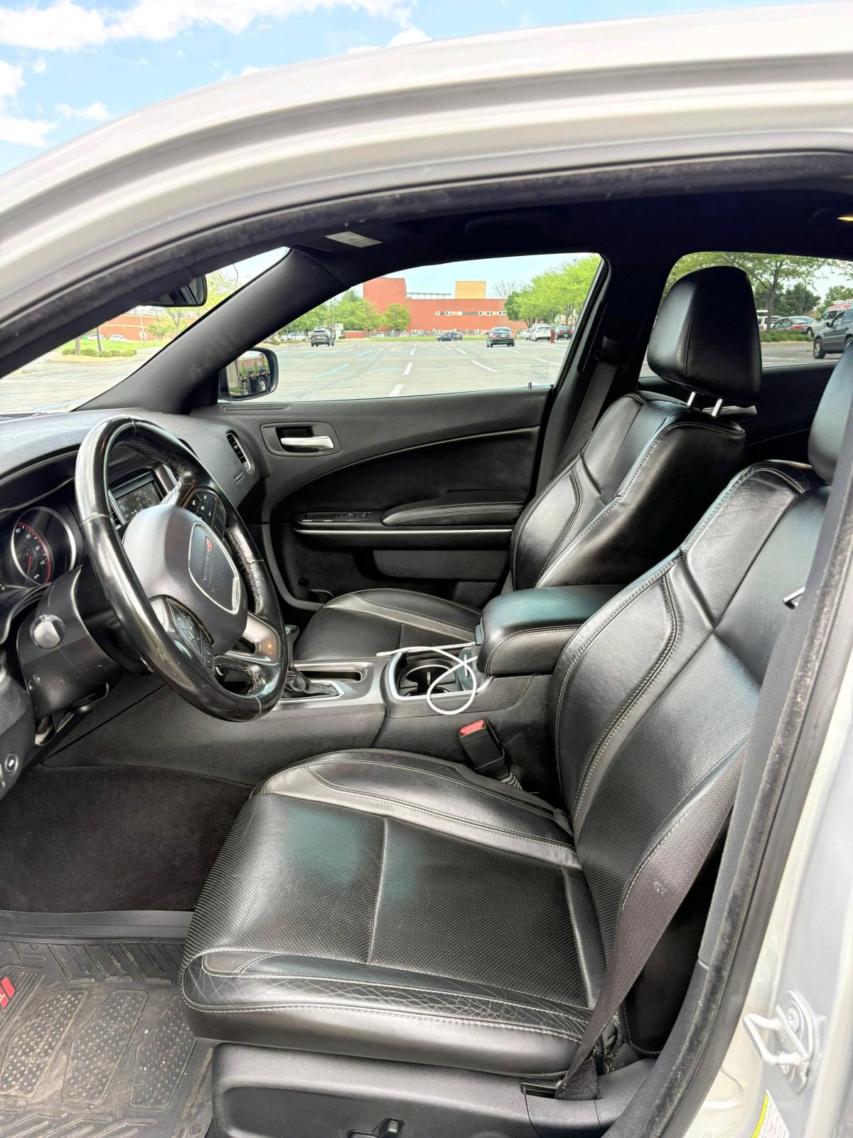 2020 DODGE CHARGER SXT 130kmiles CLEAN TITLE
