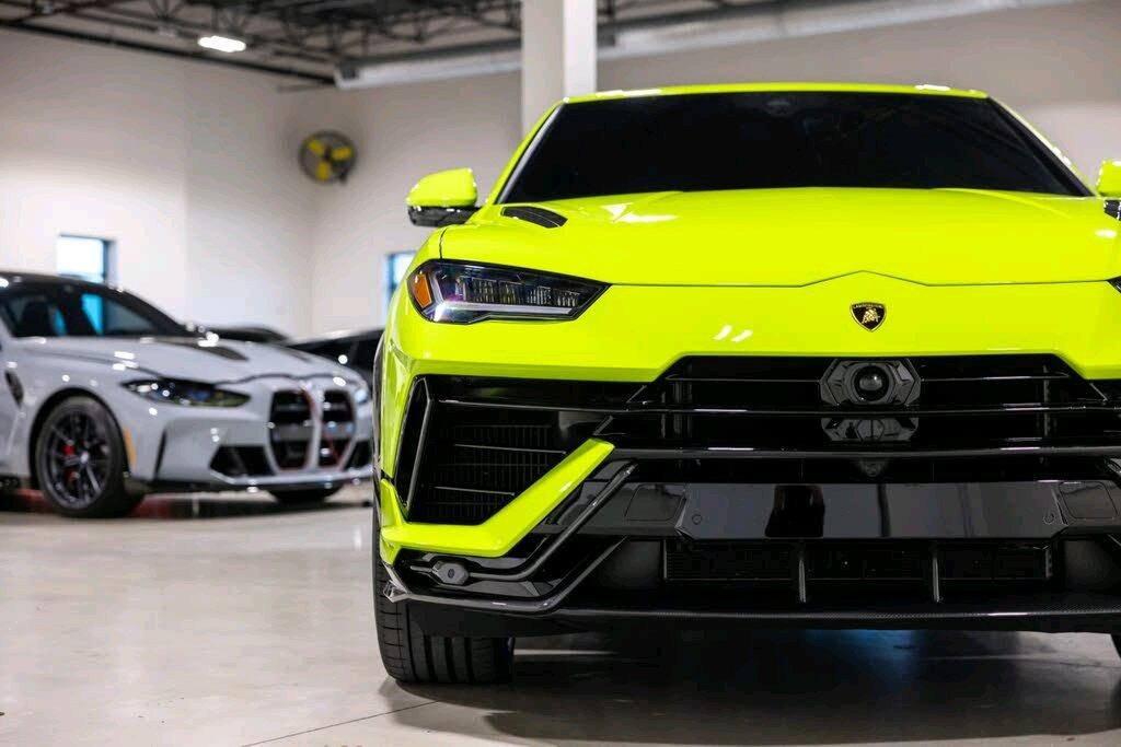 2024 Lamborghini Urus Performante AWD