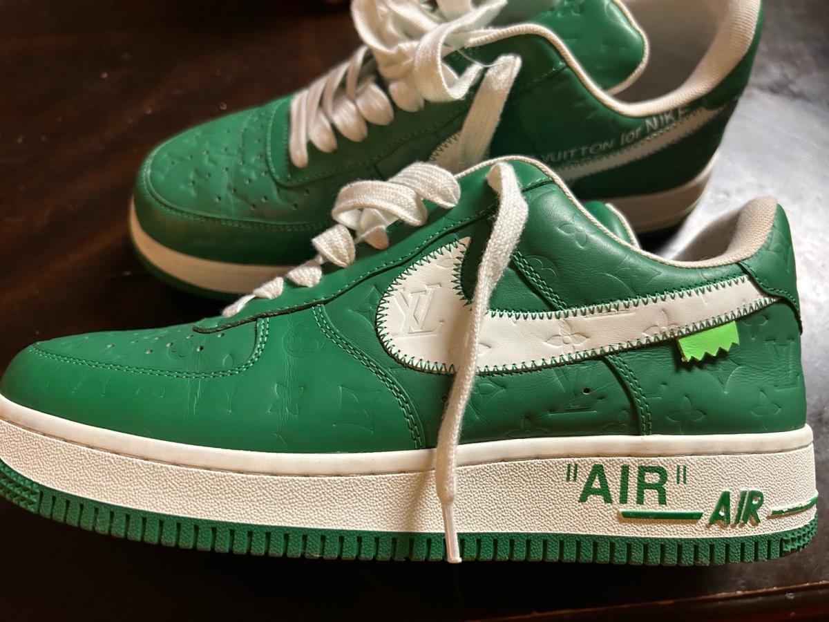 sneakers