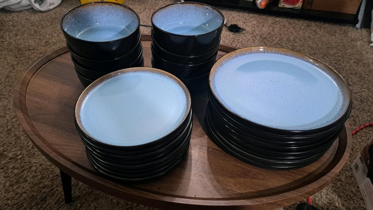 vancasso Amber Stoneware Dinnerware Set
