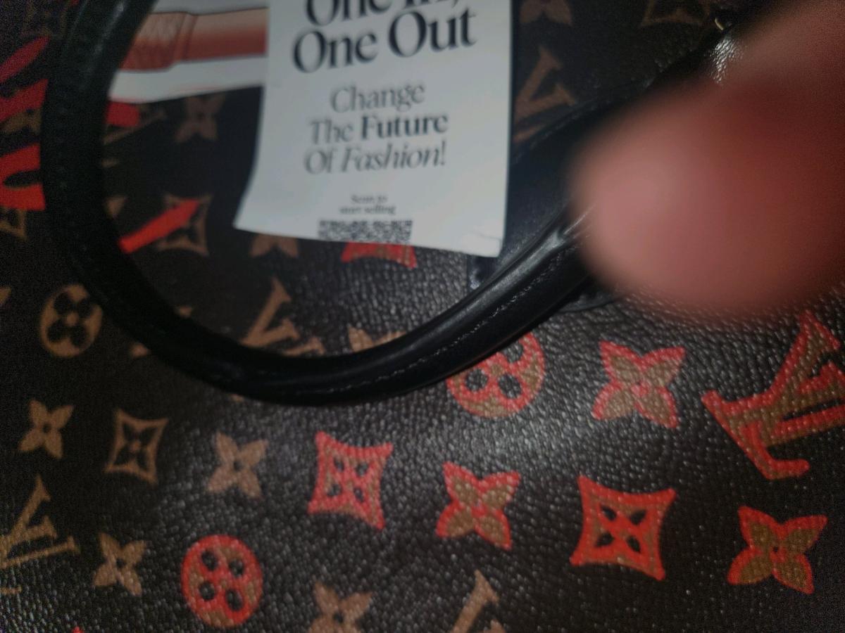 louis  Vuitton Limited edition Love on the go tote