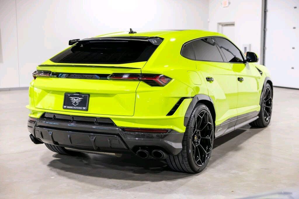 2024 Lamborghini Urus Performante AWD