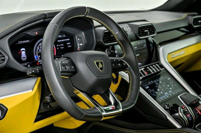 2020 Lamborghini Urus AWD
