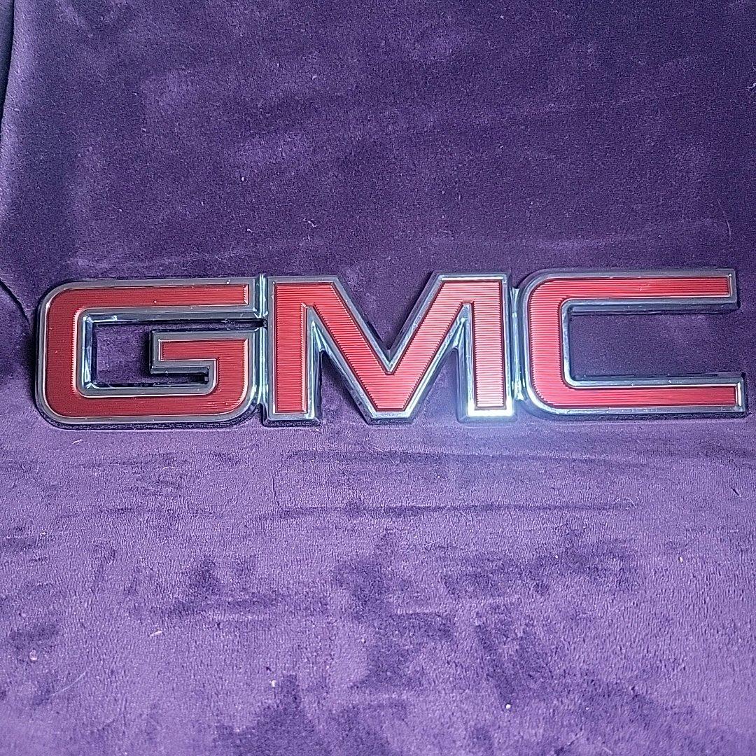 GMC logo emblem large for Sierra 1500 or Yukon