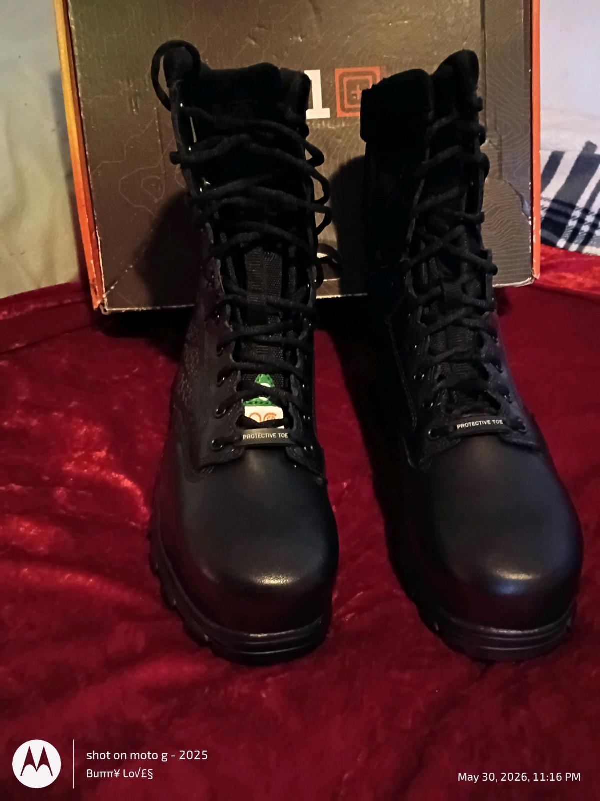 Black tall mens work boots sz 8 and half