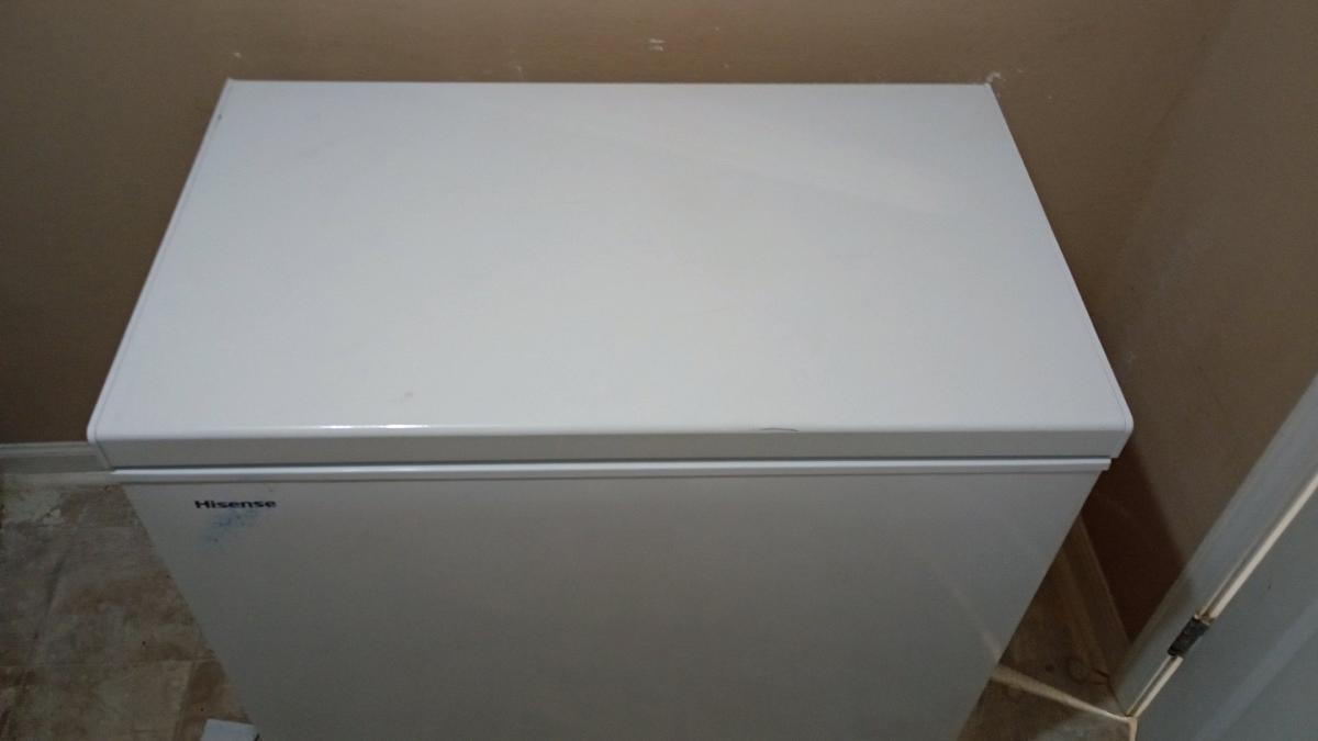 HISENSE 10 CUBIC FT DEEP FREEZER