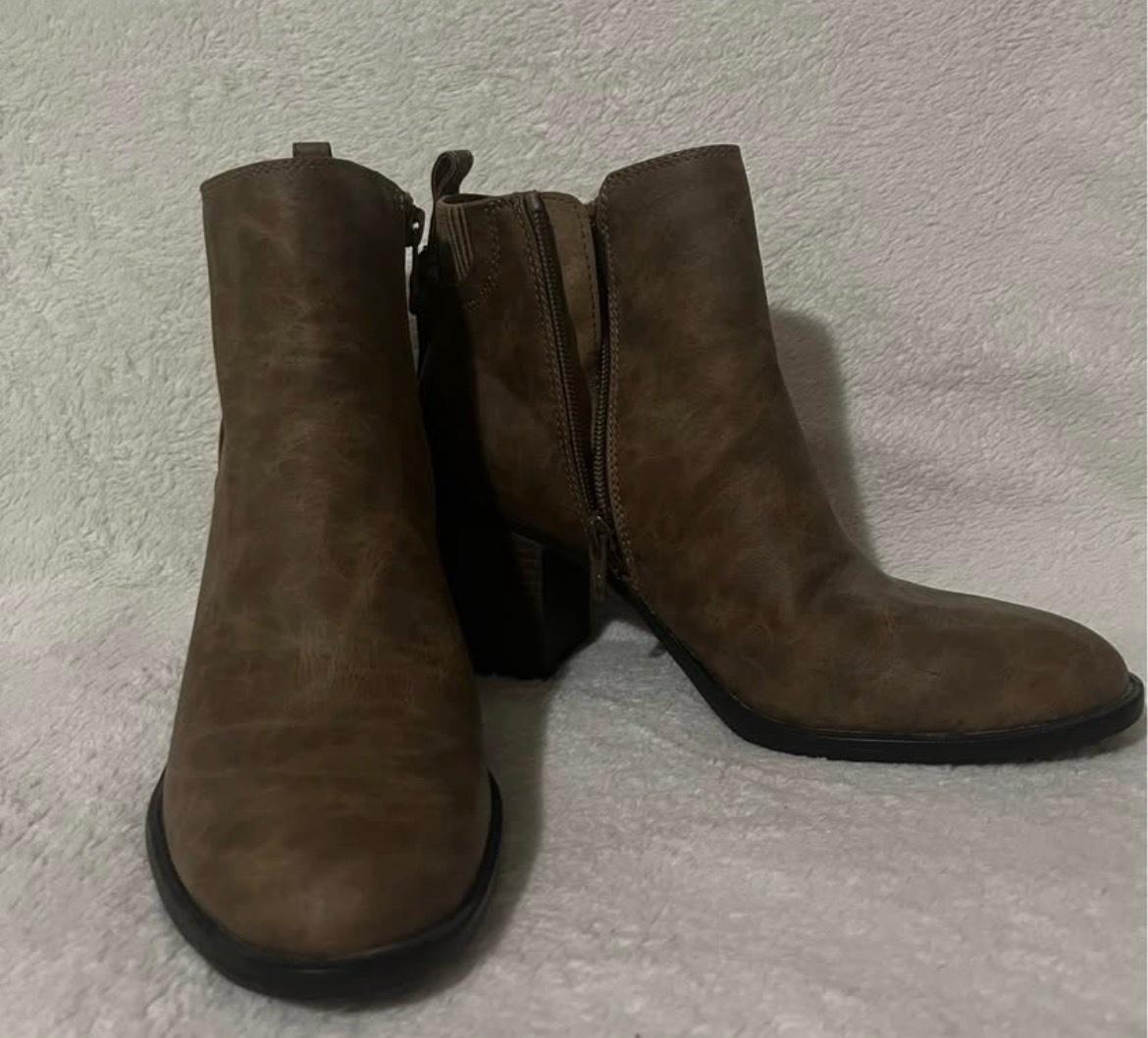 Brown Ankle Booties with Block Heels and Zipper Detail