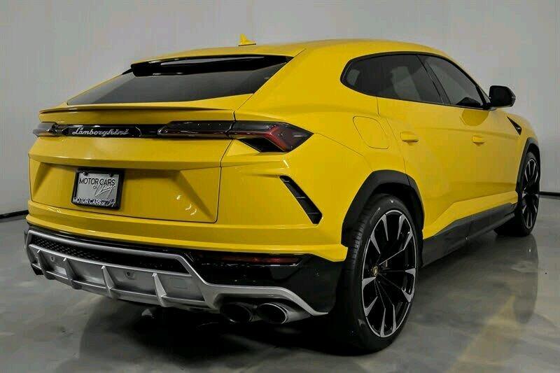 2020 Lamborghini Urus AWD