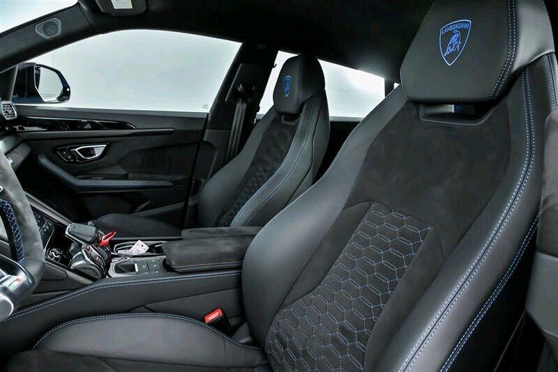 2022 Lamborghini Urus AWD