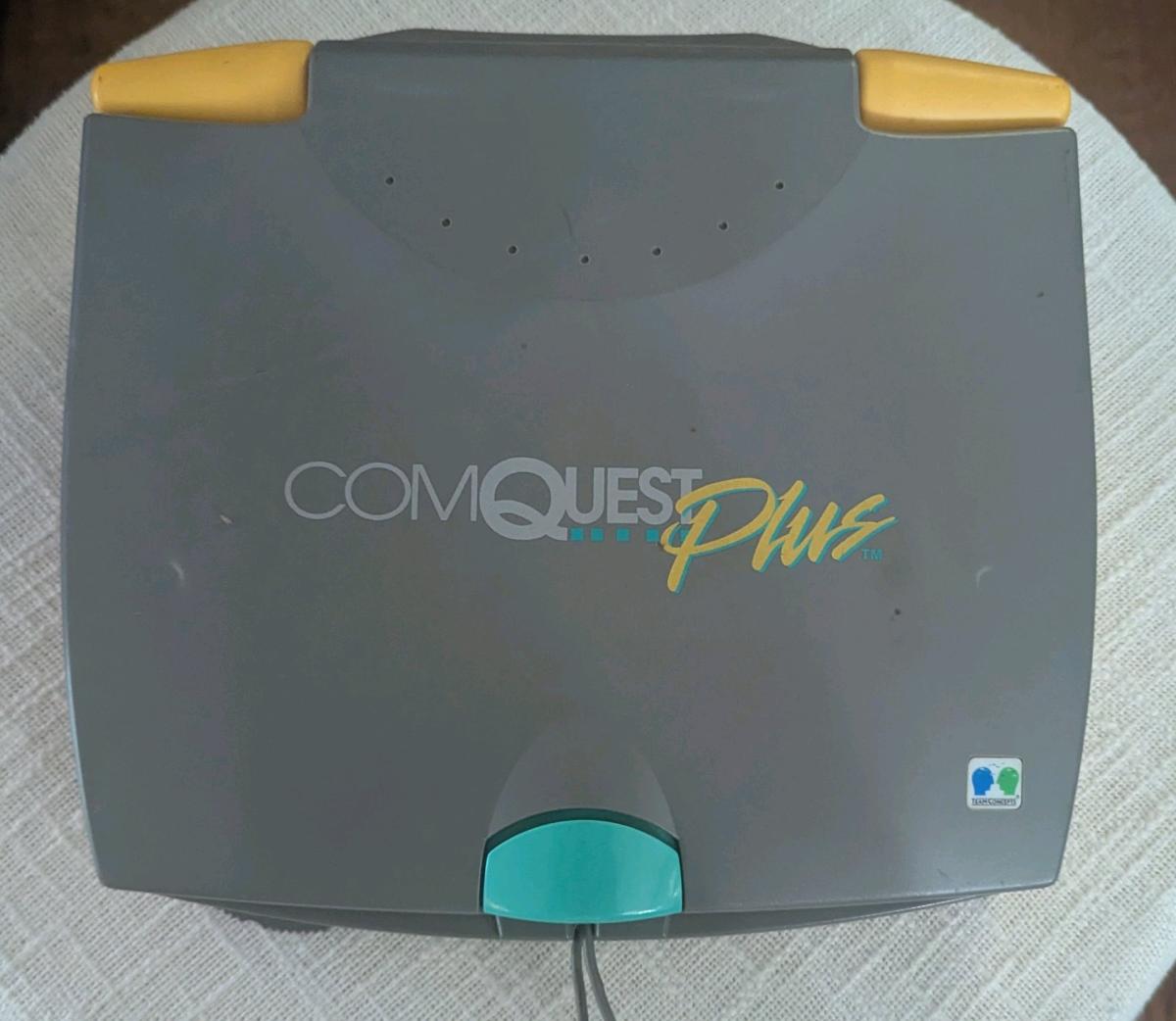 Vintage ComQuest Plus Computer Laptop