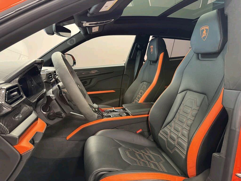 2025 Lamborghini Urus SE AWD