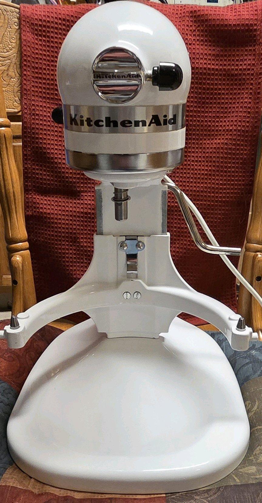 KitchenAid K4SSWH 45 Quart BowlLift Stand Mixer