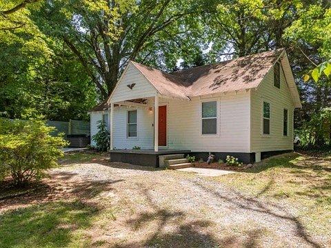 Rent this Cute House