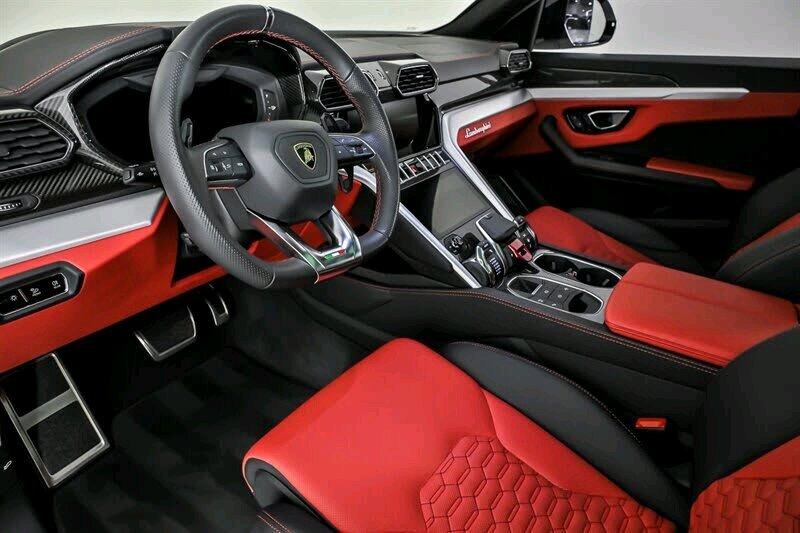 2021 Lamborghini Urus AWD  205353