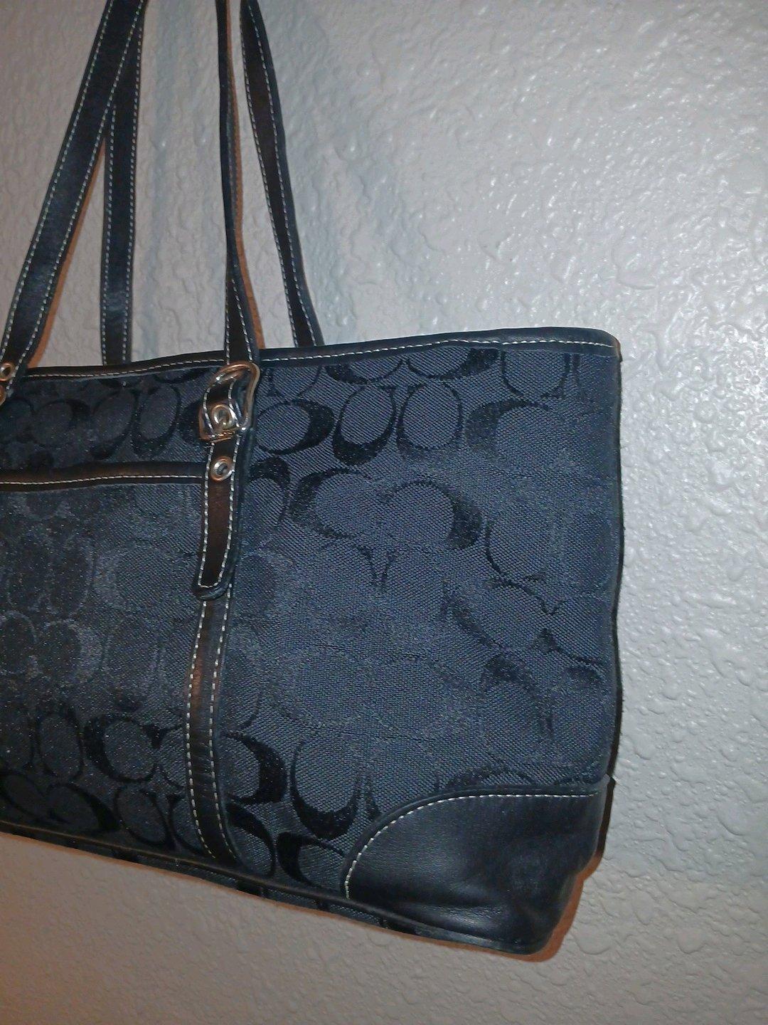 PreLoved Vintage Coach Shoulder Purse