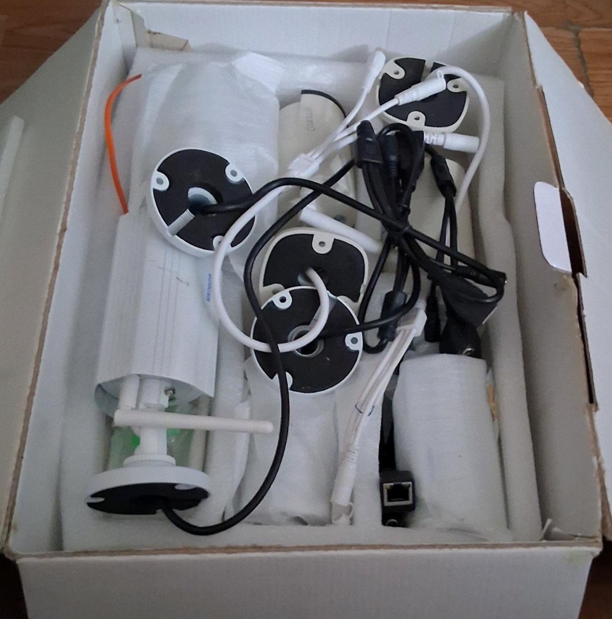 HD NVR WITH 4 CAMERAS nightvision waterproof