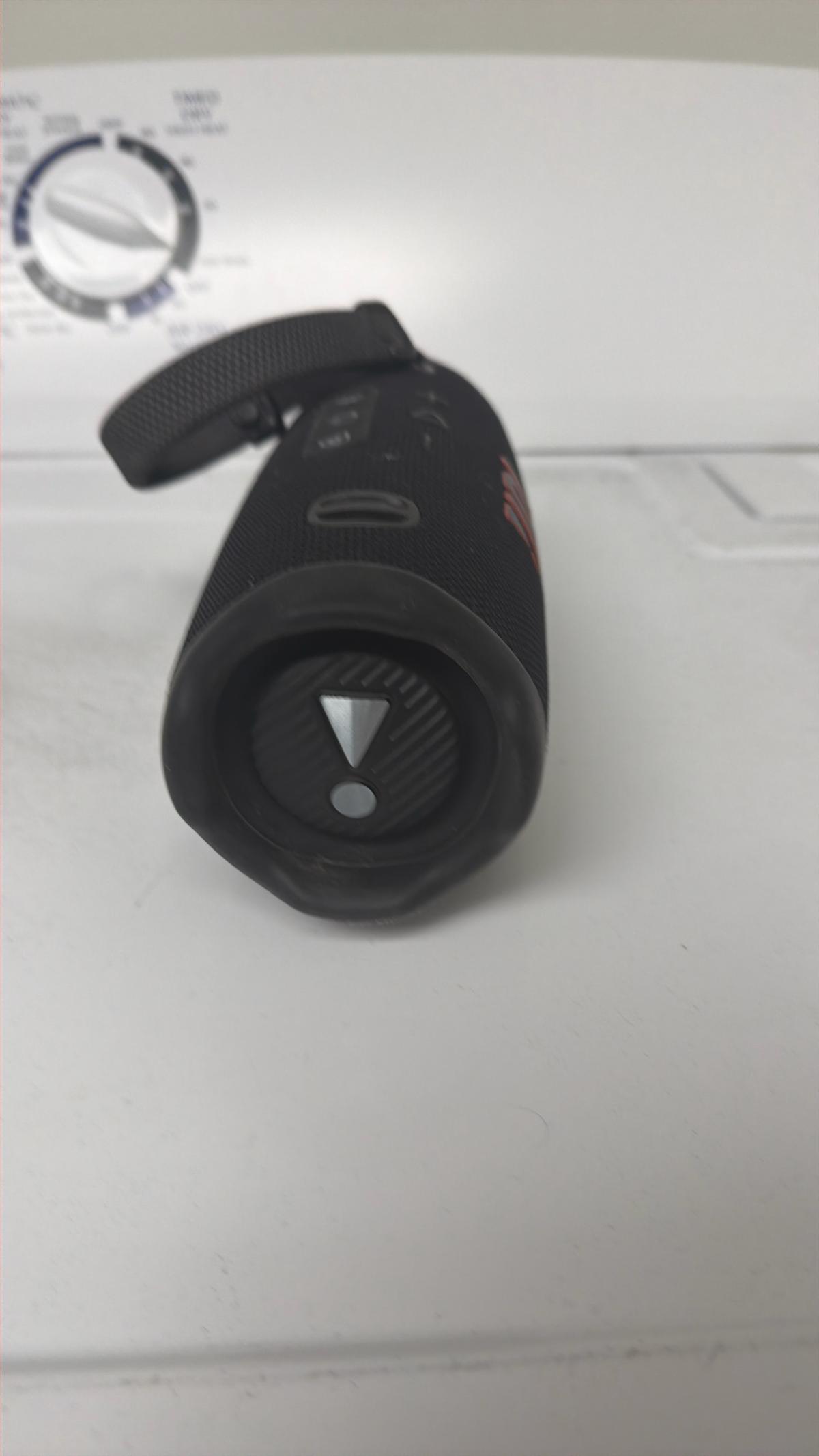 charge6 black