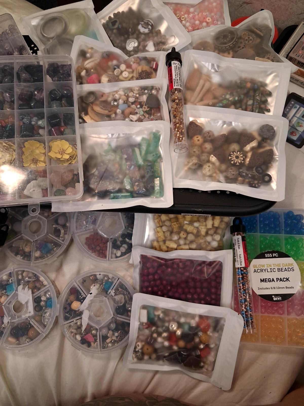 beads a variety All new String wire Claspes