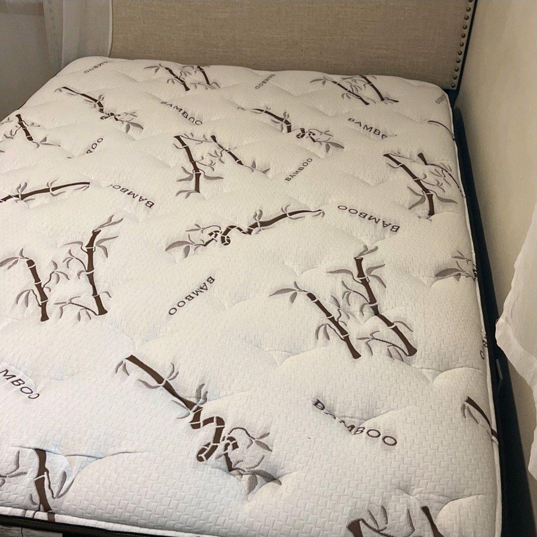 Cama Size Queen beige con colchon incluido
