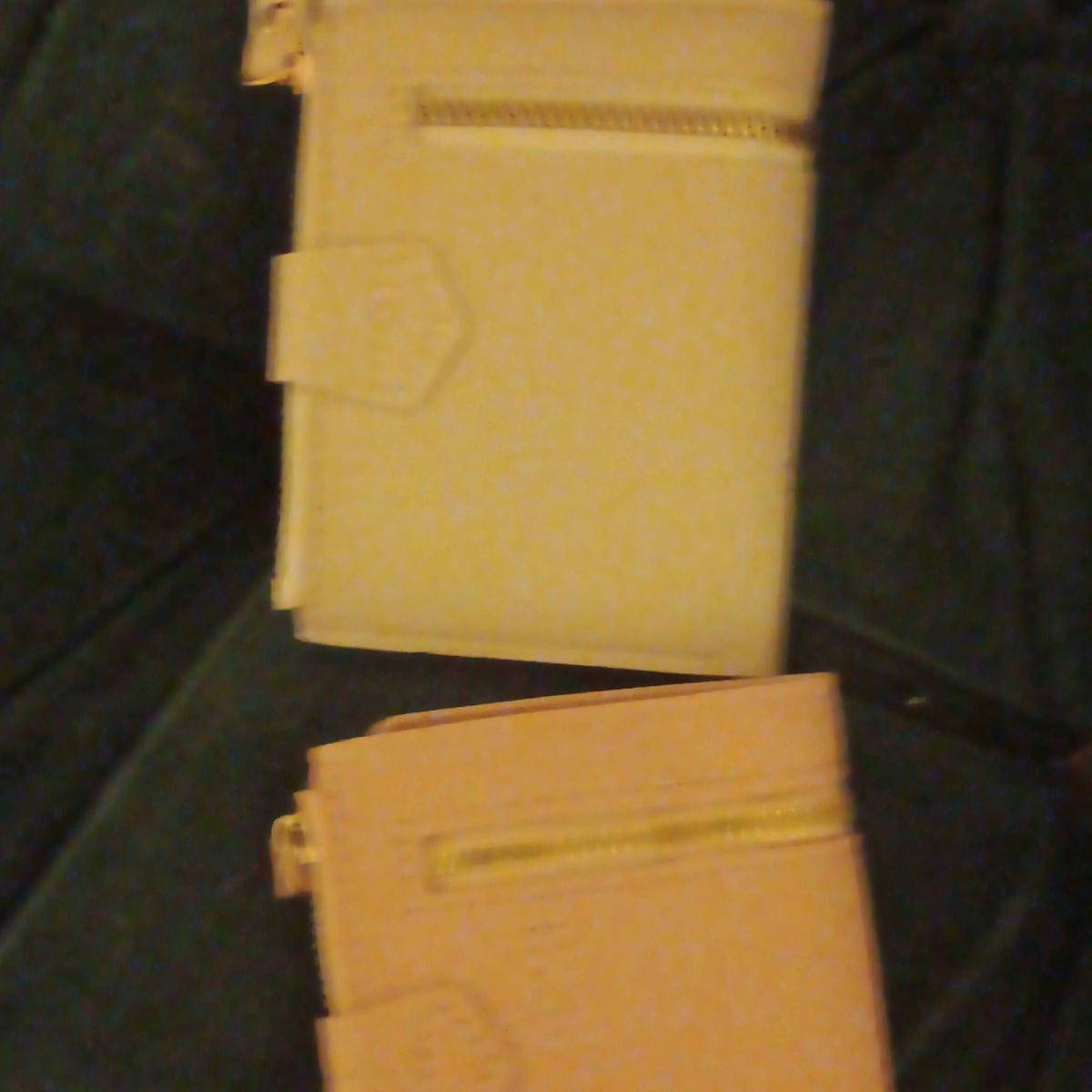 2 womens wallets