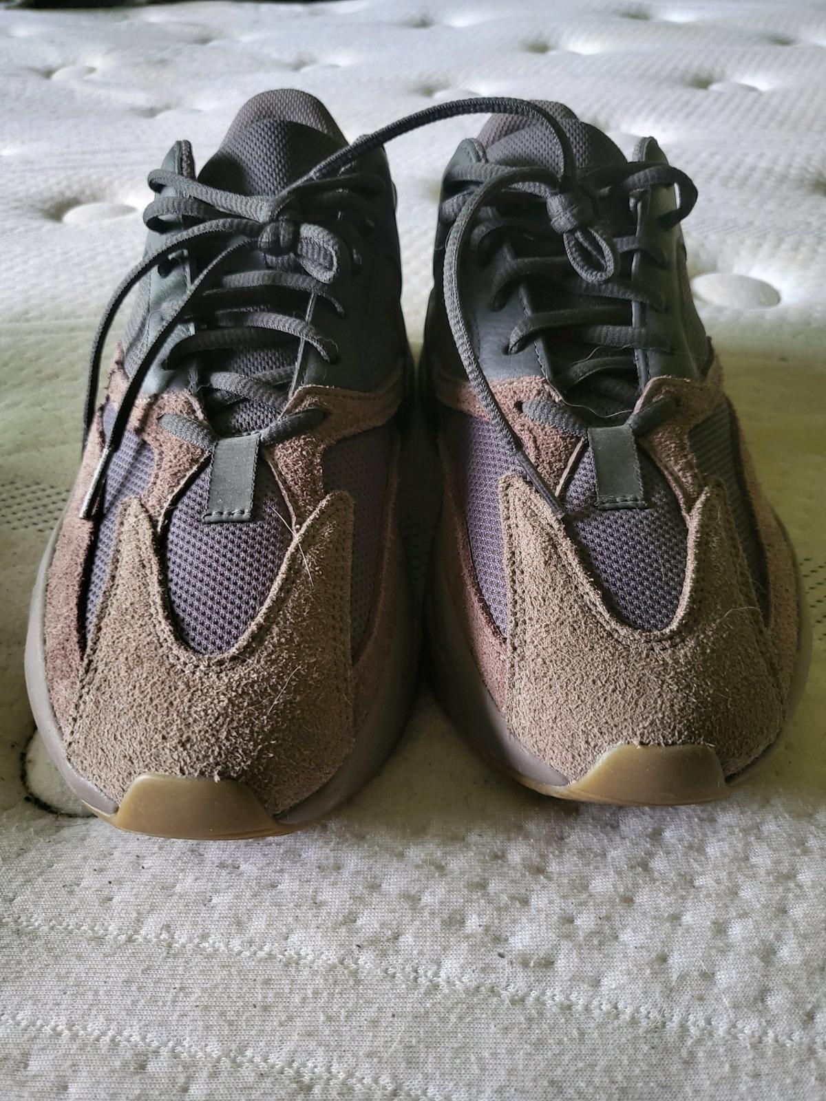 Yeezy Boost 700 Mauve 2018