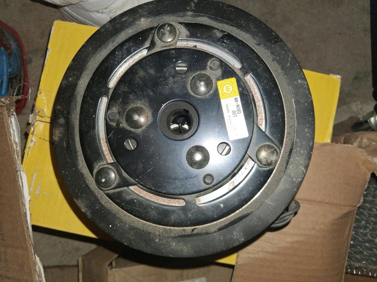 new clutch for ac compressor in box