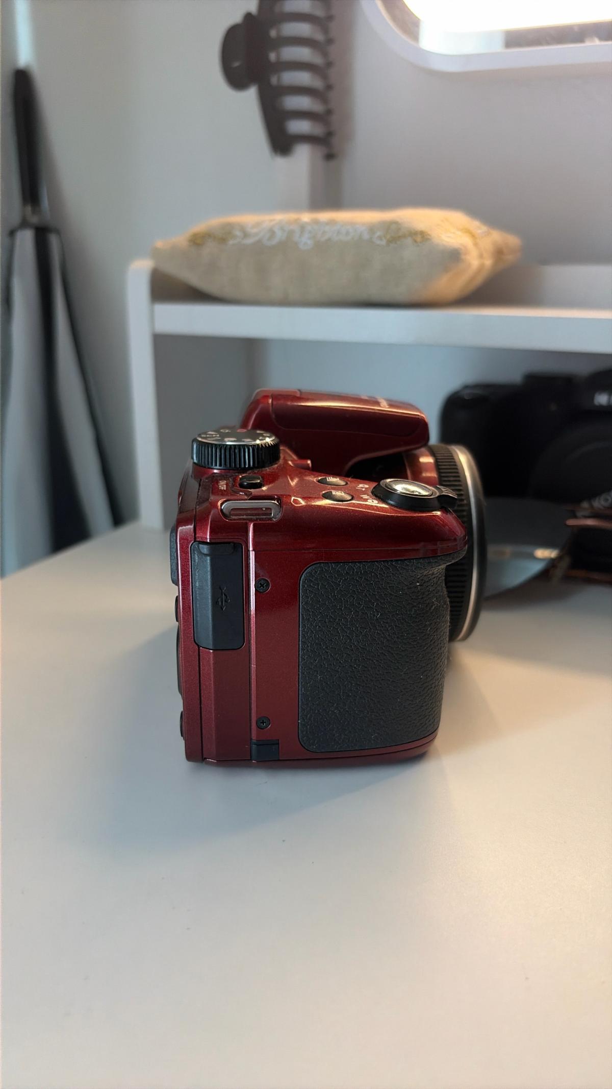 Kodak pixpro  color red
