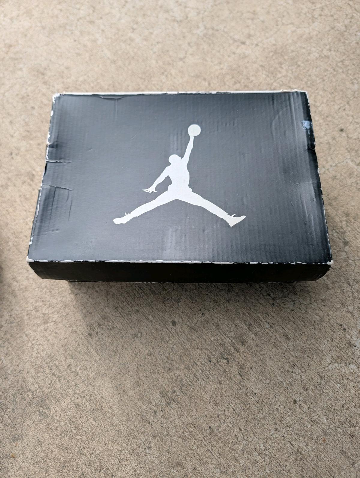 toddlers Jordan flights