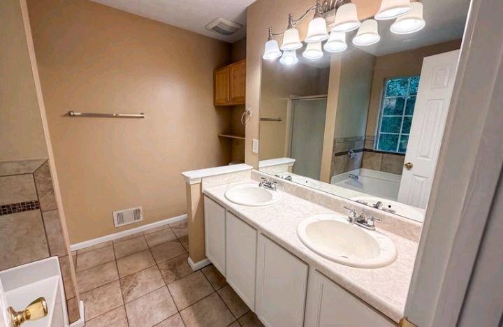 4 Bedroom 3 Bathroom House For Rent