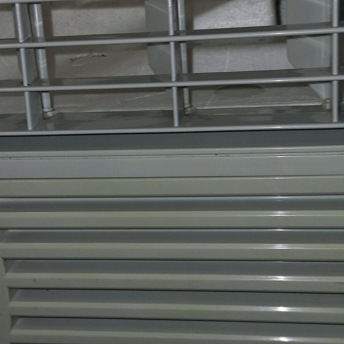 GE 6000 BTU Window Air Conditioner  Clean  Works Great
