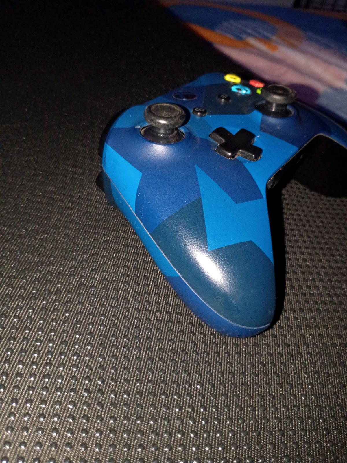 Microsoft Xbox one special edition midnight Forces wireless
