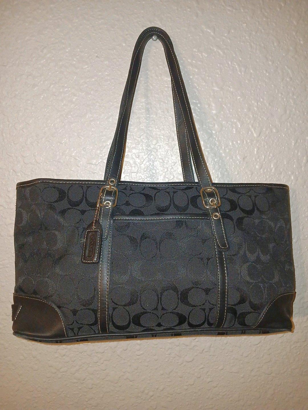 PreLoved Vintage Coach Shoulder Purse