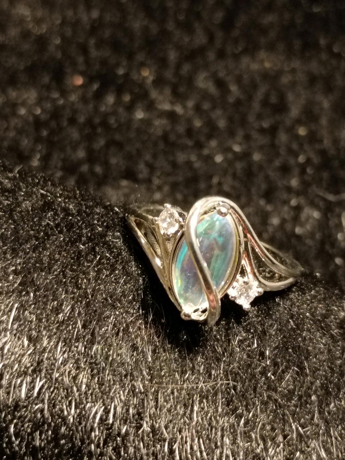 opal ring sz9