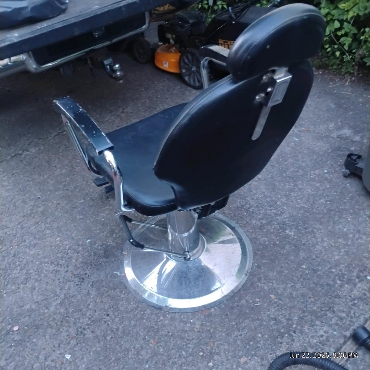 vintage barbur chair
