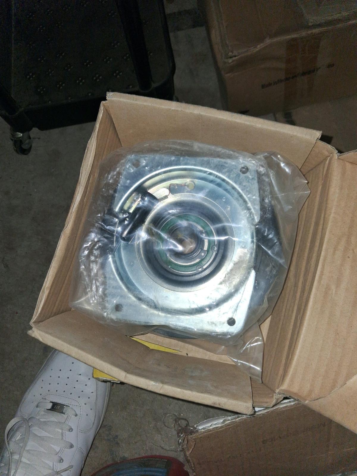 new in box ac compressor clutch