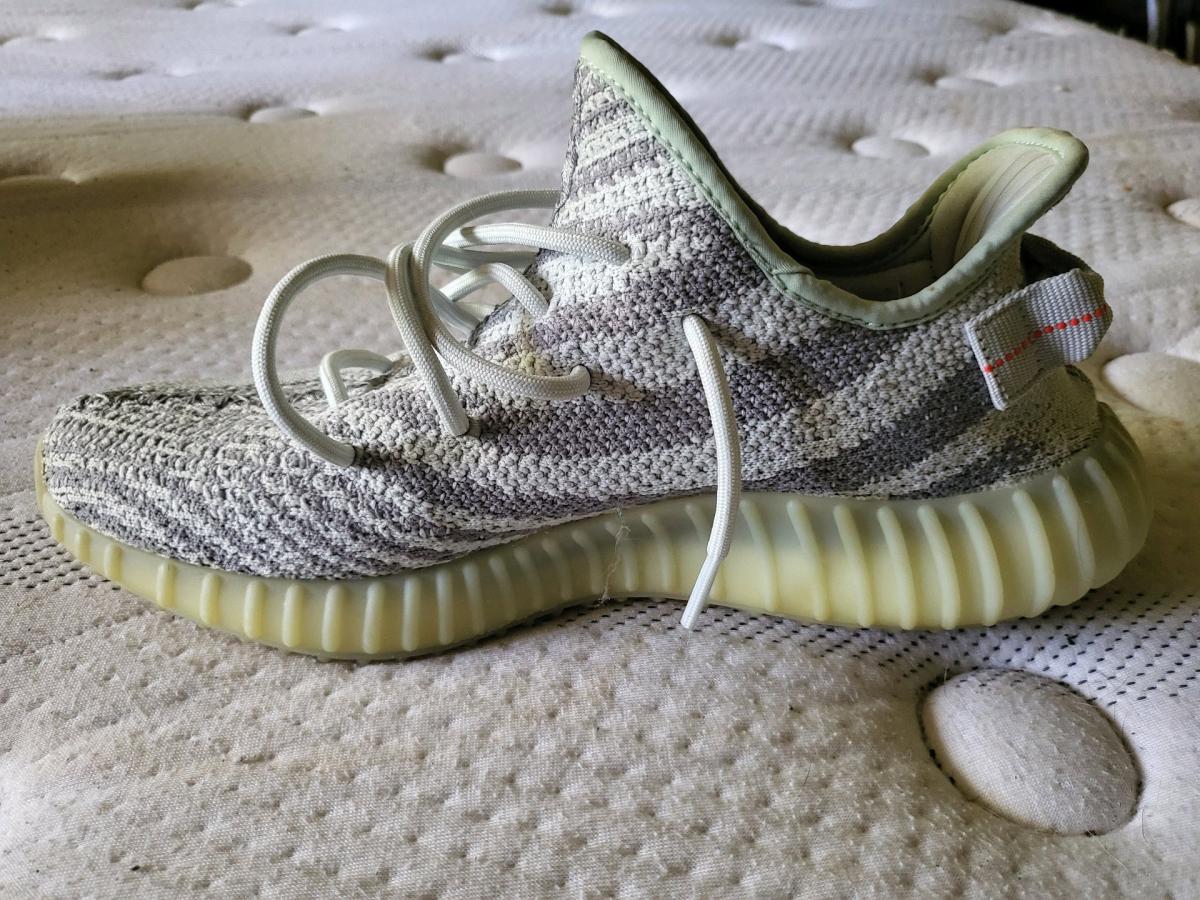 Yeezy Boost 350 V2 Blue Tint 2017