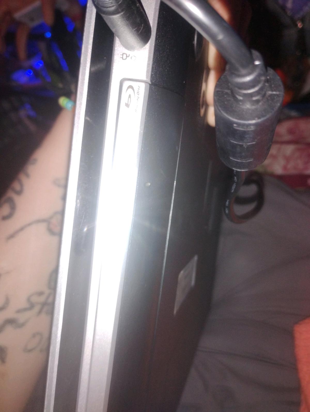 hp pavilion windows 7 with bluray dvd player on side