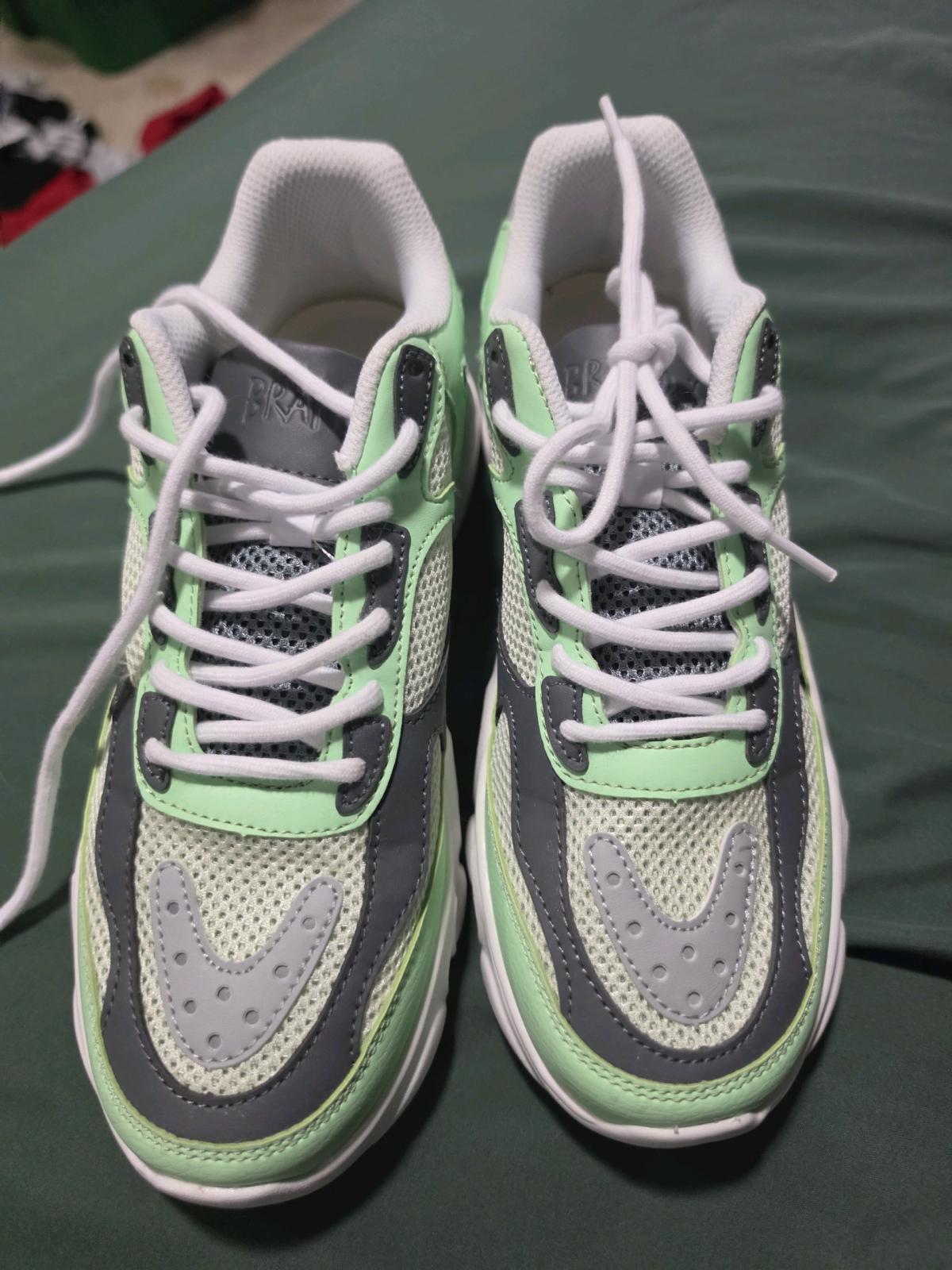 Brand X shoes