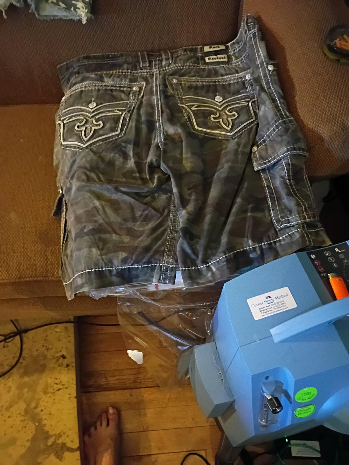 shorts like new rock revivals size 44