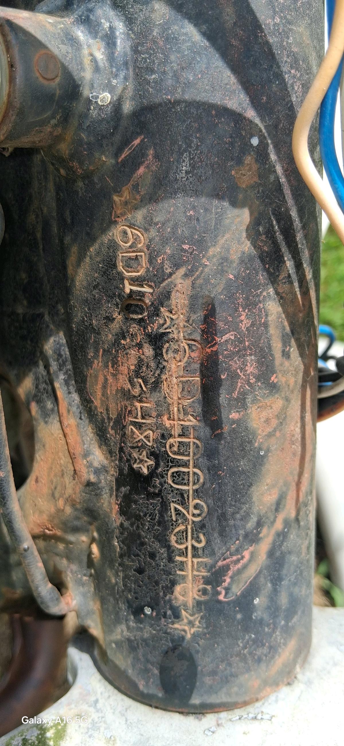 I believe this is a 1948 Harley Davidson 4 stroke dirt bike
