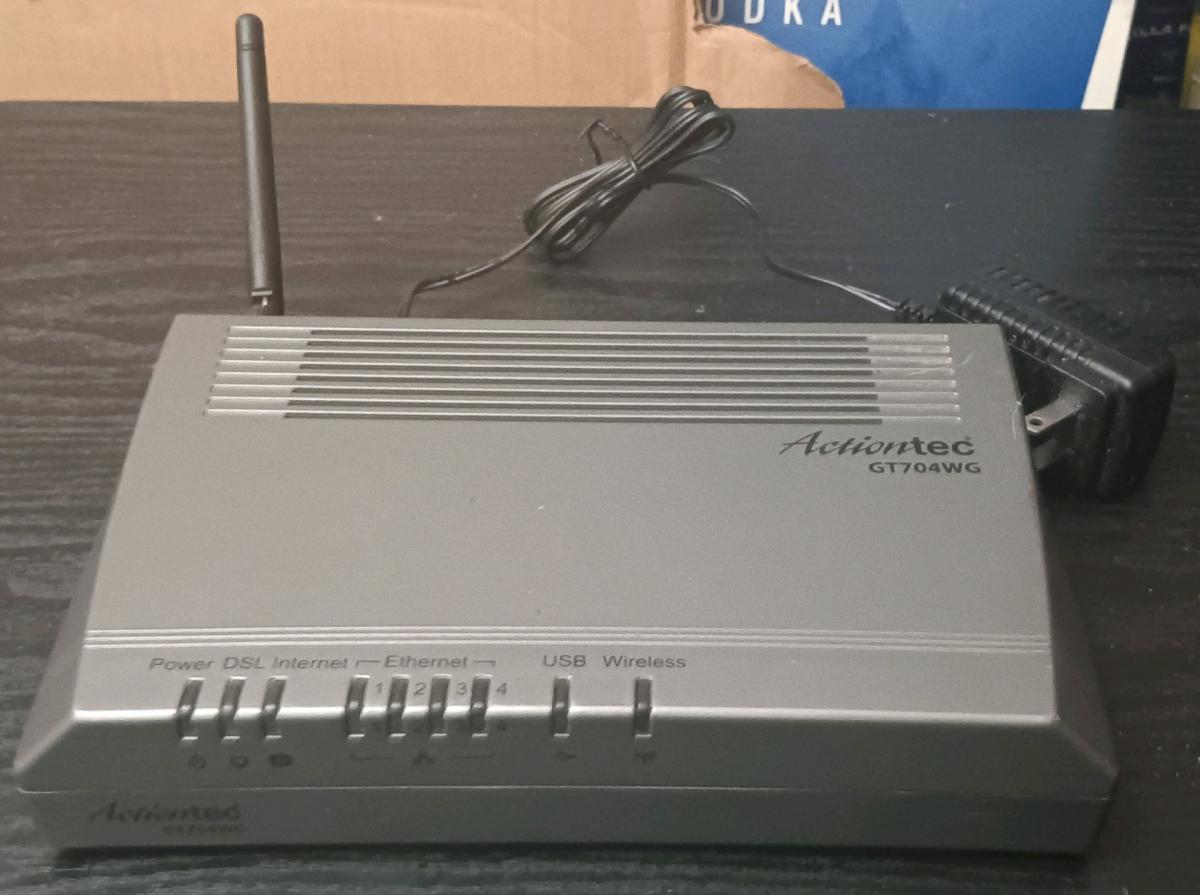 ACTIONTEC INTERNET ROUTER