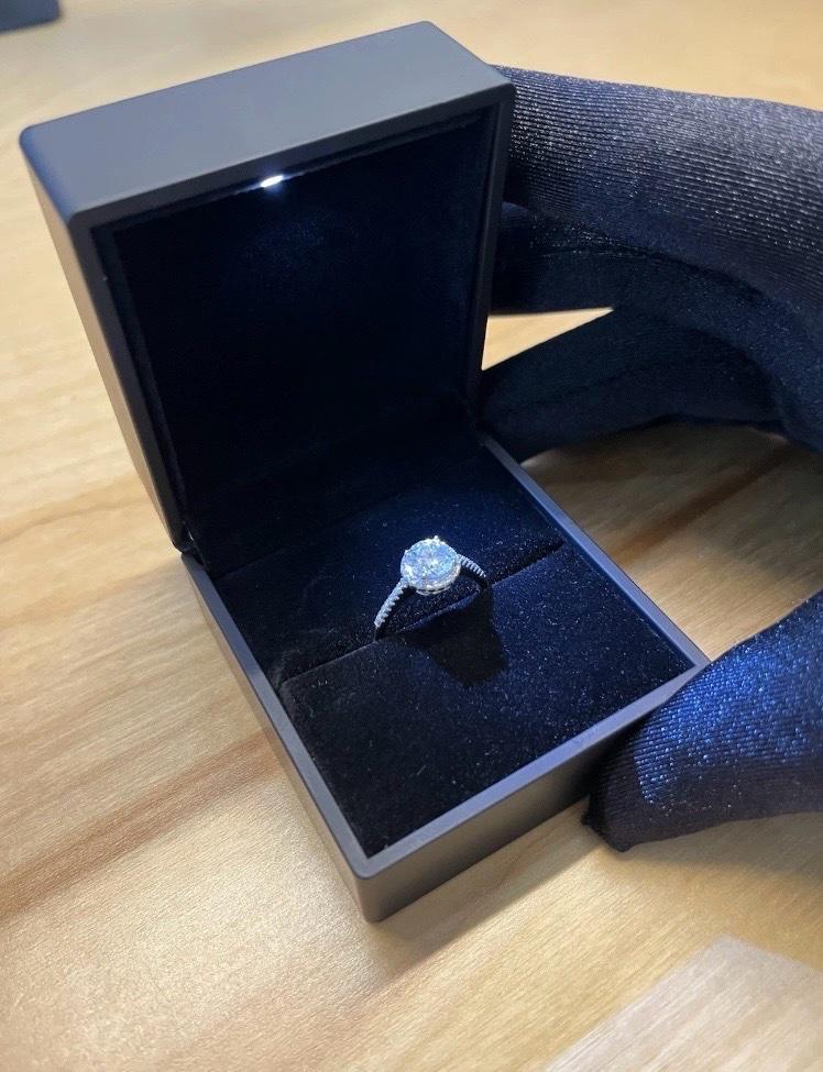 VVS1 Moissante Engagment or promise ring