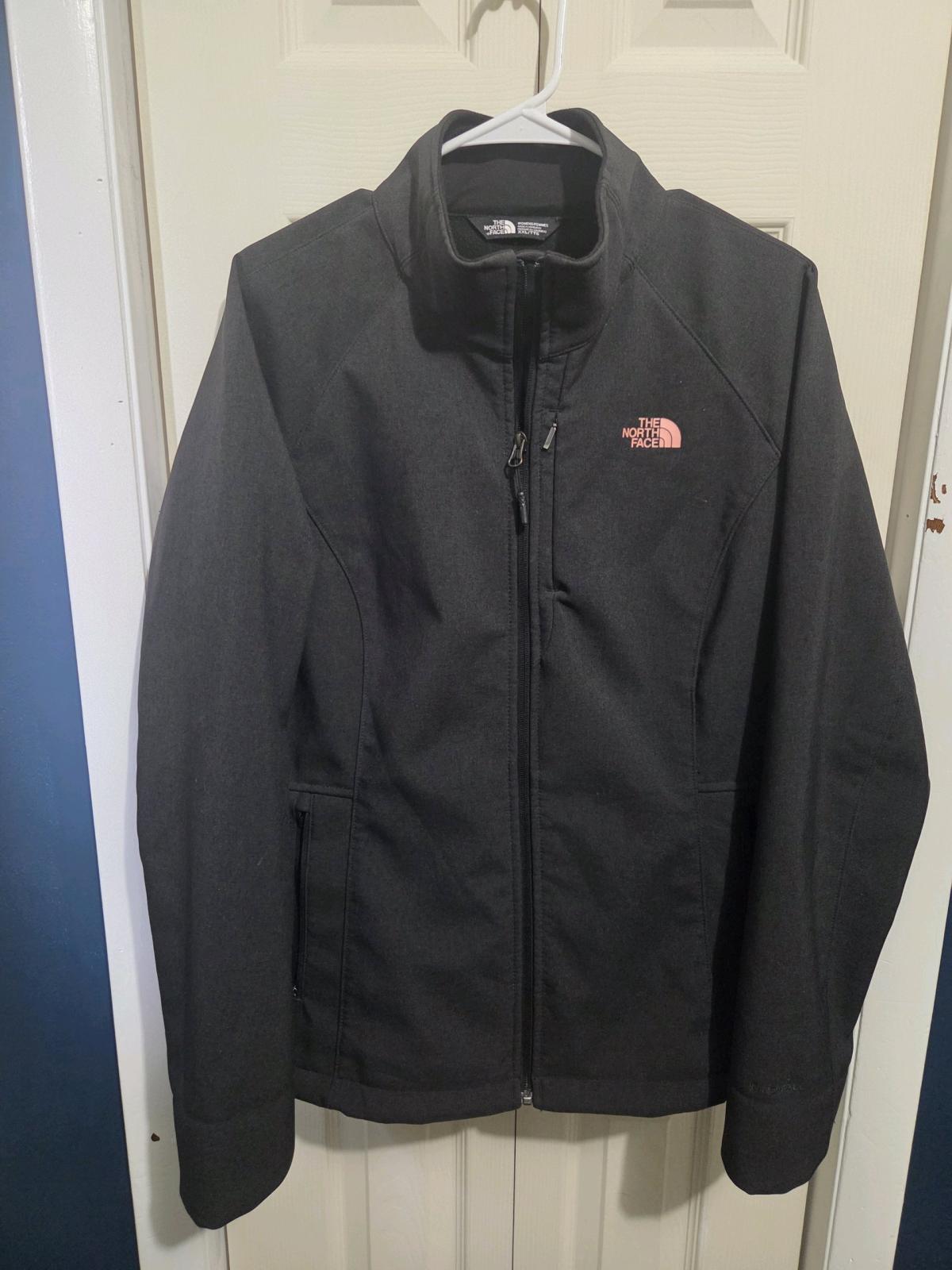 womens softshell Northface xxl