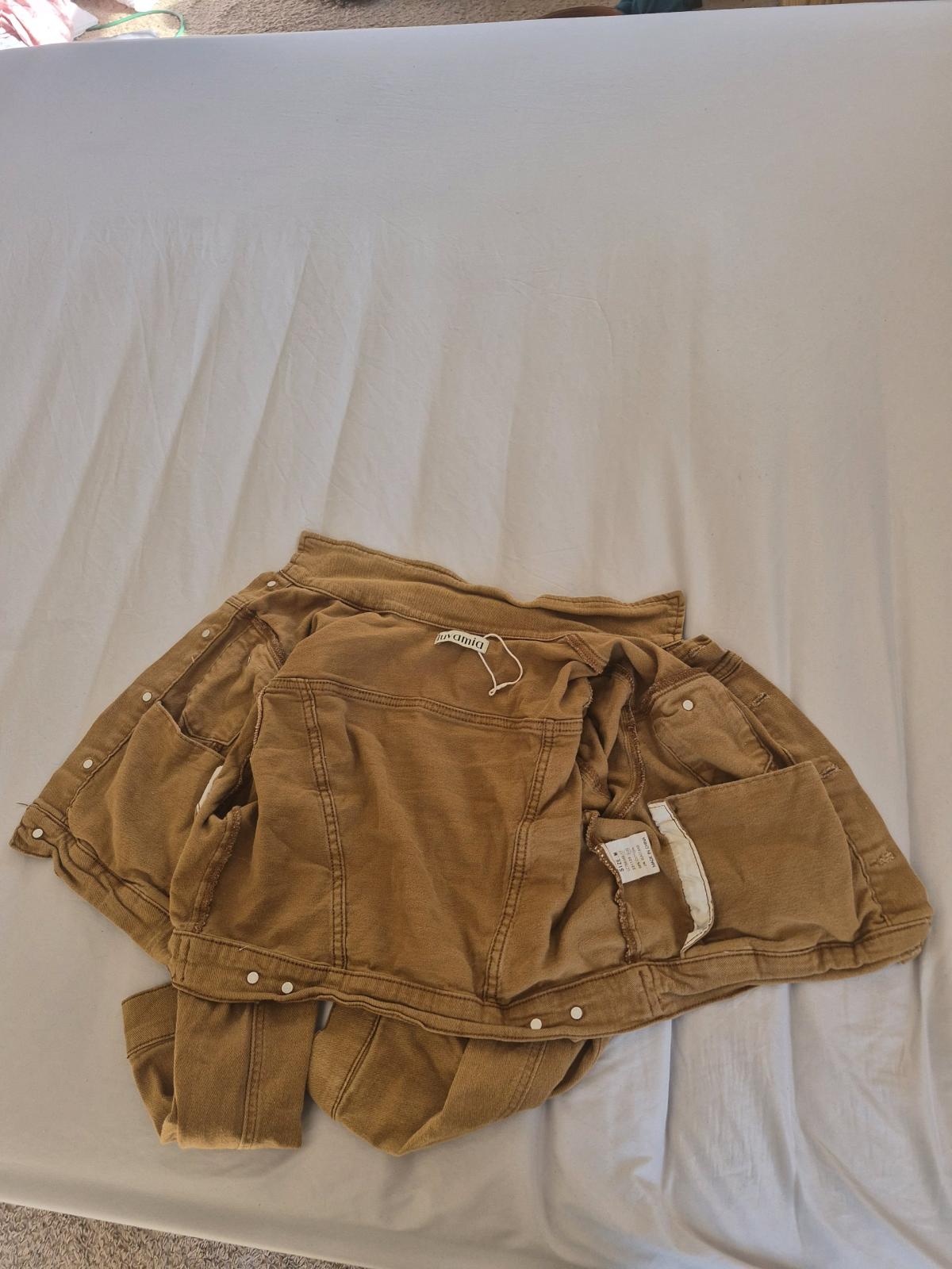Luvamia Brown Cropped Denim Jacket Medium